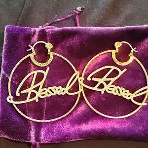 SIMONE I SMITH 18 K GOLD PLATED EARRINGS (LL COOL J'S WIFE)
